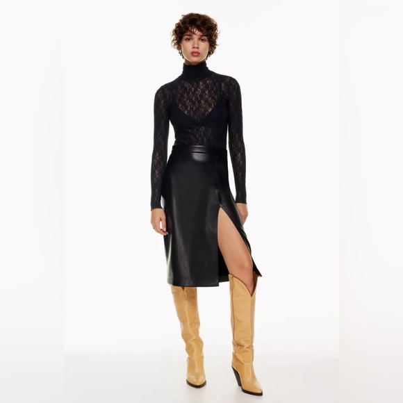 ❌SOLD Wilfred Only Hip Turtle Neck - Picture 1 of 7